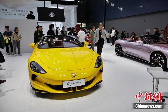 中國品牌新能源跑車。中新財經(jīng)記者 葛成 攝