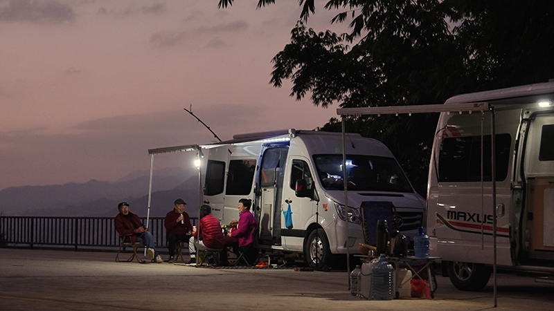 【3】曼海村房車營地。陶思源-攝