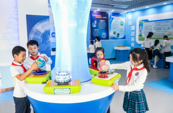 重慶高新區(qū)科學(xué)課堂。