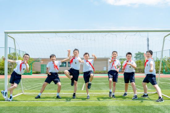 重慶高新區(qū)學(xué)子。