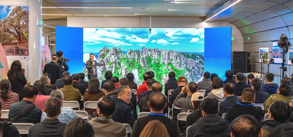 活動(dòng)現(xiàn)場(chǎng)，文旅星推官推介忻州。